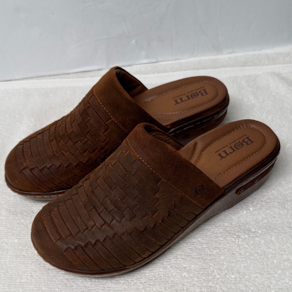 Born Yucatán Distressed Brown Clog Size 9